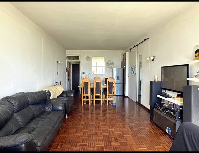 2.5 BEDROOM APARTMENT FOR SALE IN SOUTH BEACH